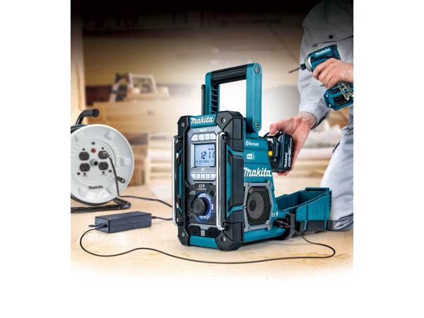 Makita DMR301 Job Site Radio